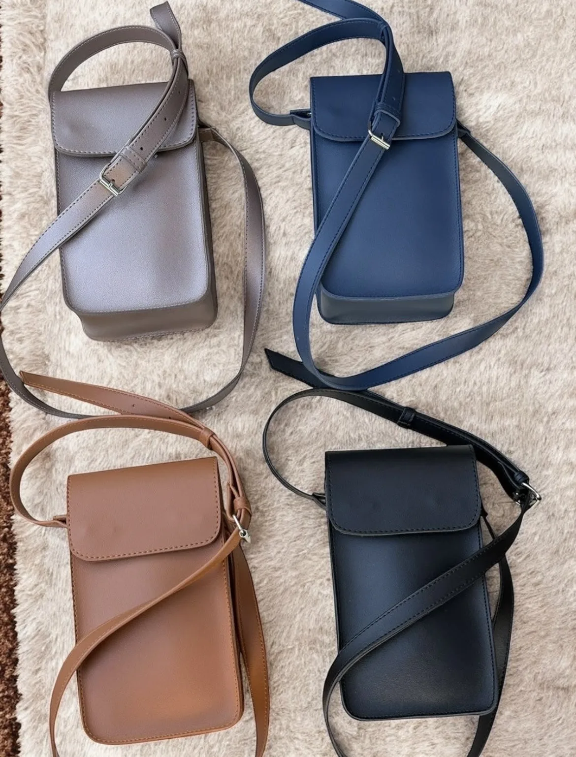 Shelilah Cellphone Bag
