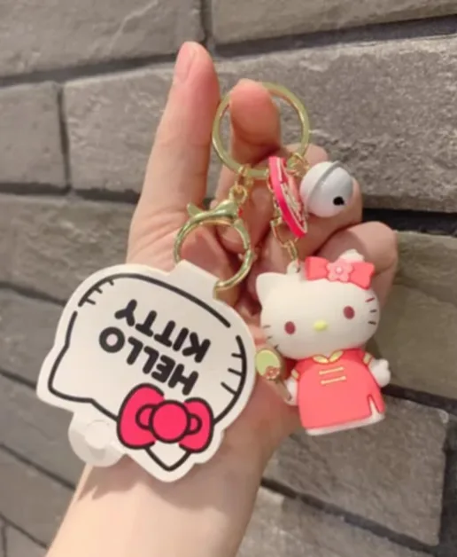 Hello kitty keychain