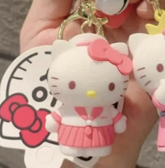 Hello kitty keychain